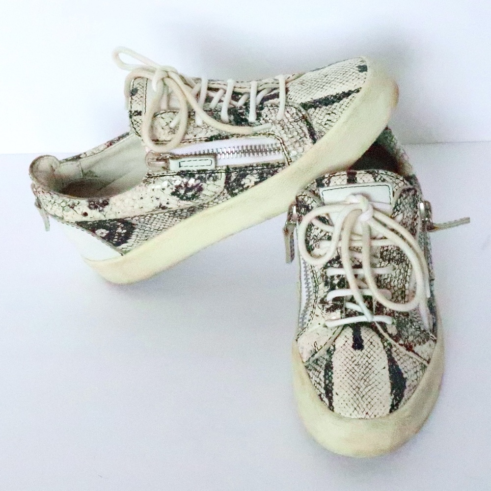 Giuseppe Zanotti embossed low-top sneakers size6.5